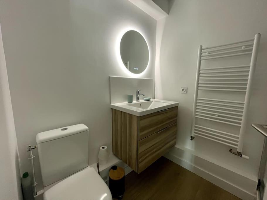 Appartement Hisse Et Oh, T2 Avec Balcon Vue Port Et Parking