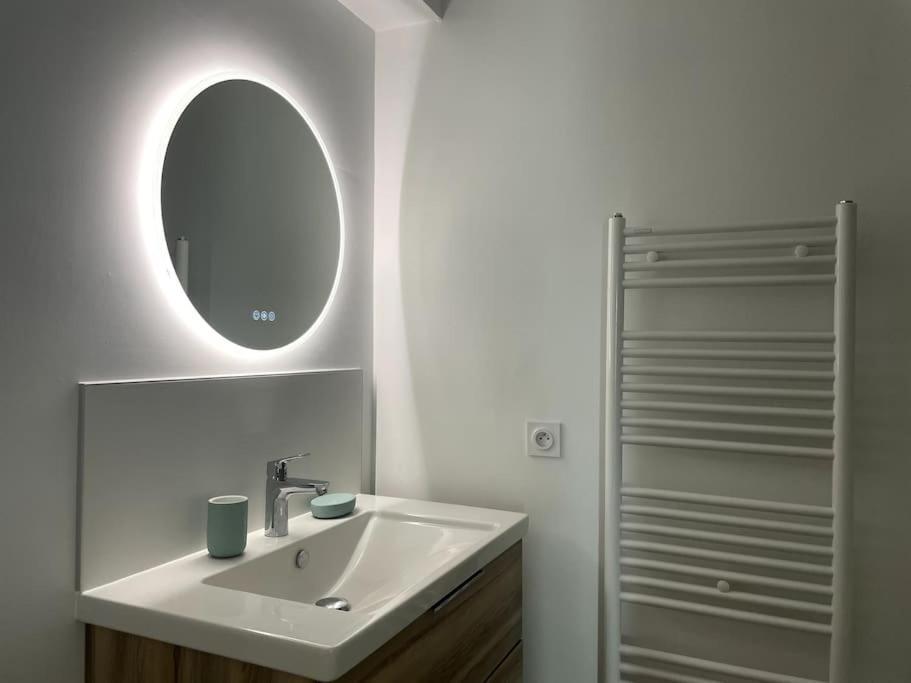 Hisse Et Oh, T2 Avec Balcon Vue Port Et Parking Vannes