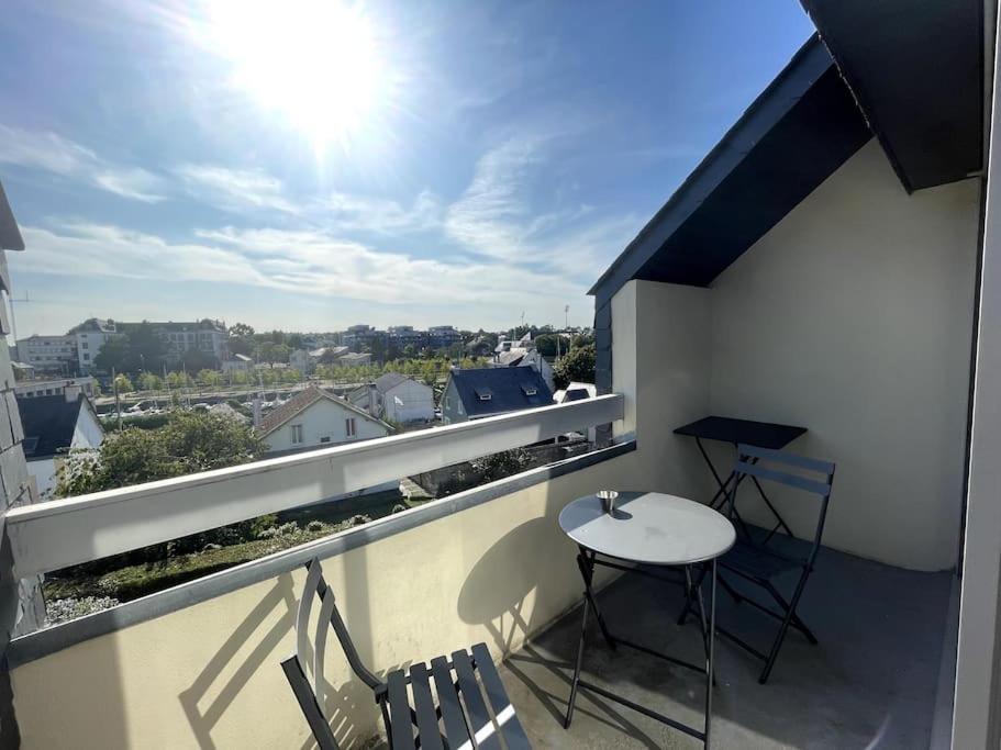 Appartement Hisse Et Oh, T2 Avec Balcon Vue Port Et Parking