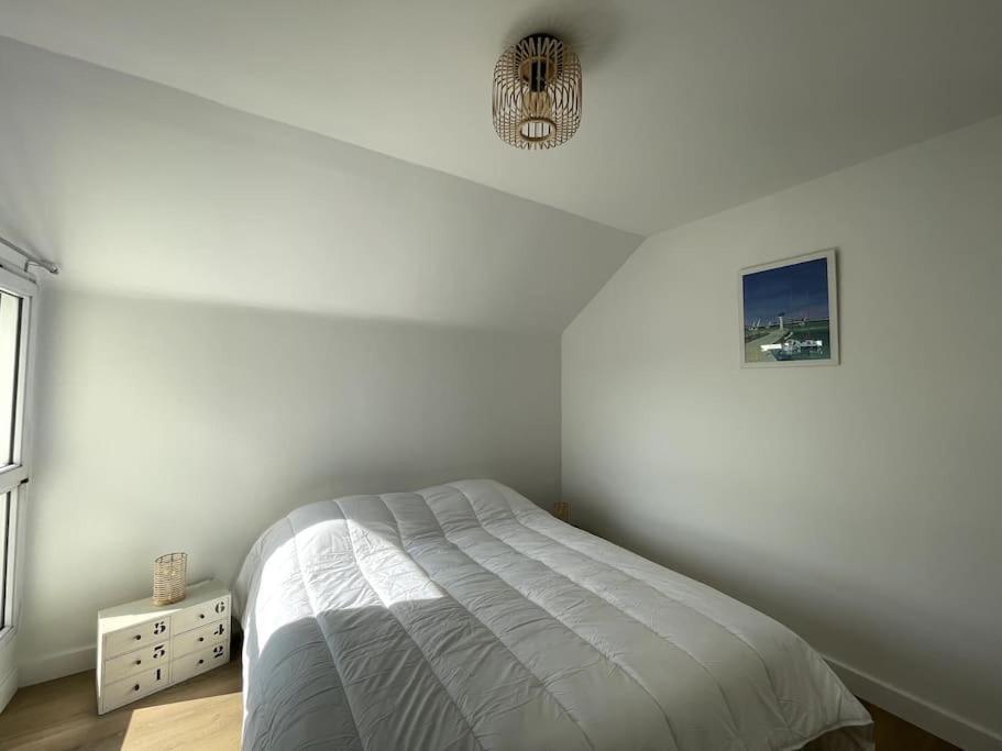 Hisse Et Oh, T2 Avec Balcon Vue Port Et Parking *